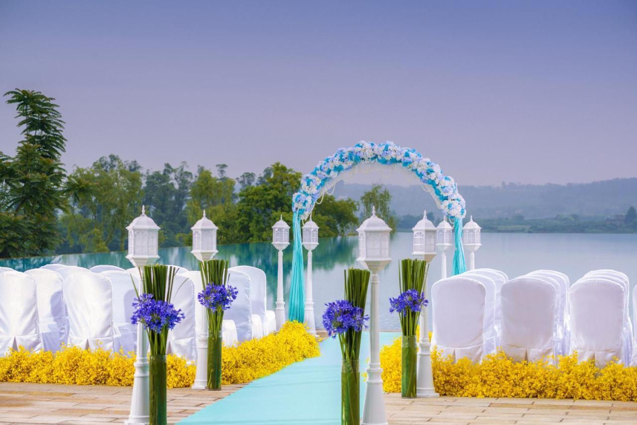 Meishan  Intercontinental Heilong Lake, An Ihg Hotel מראה חיצוני תמונה