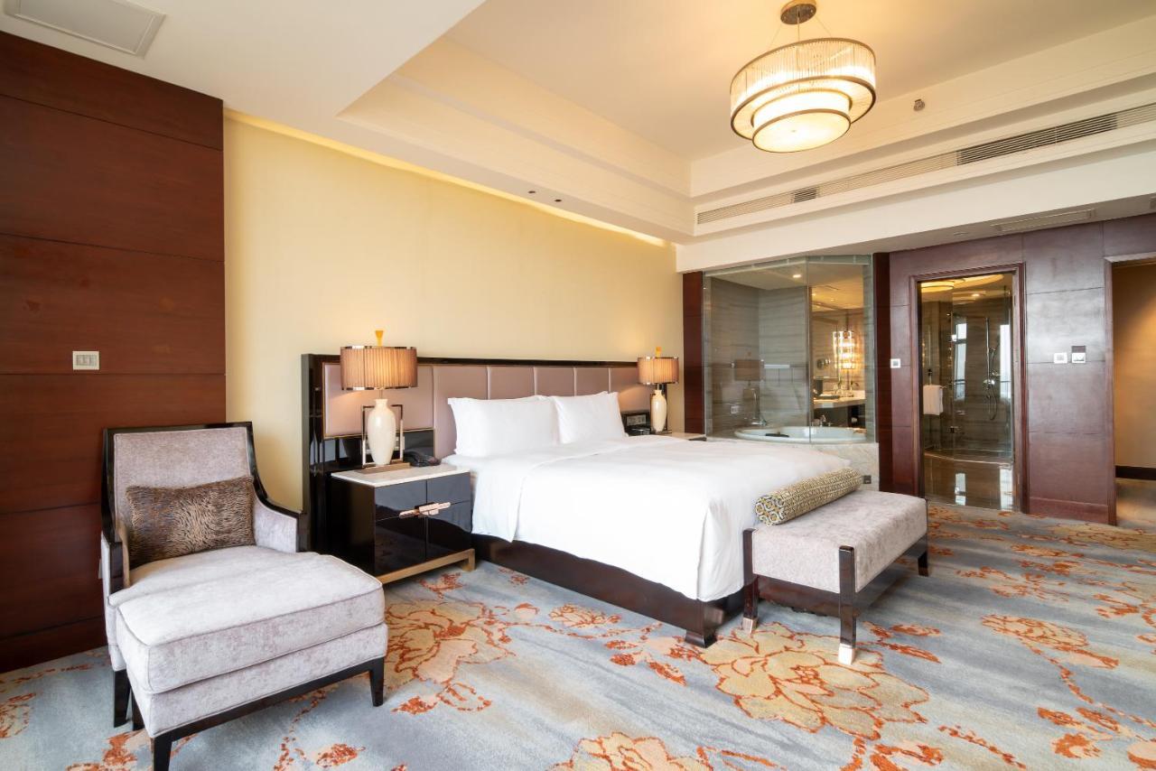 Meishan  Intercontinental Heilong Lake, An Ihg Hotel מראה חיצוני תמונה