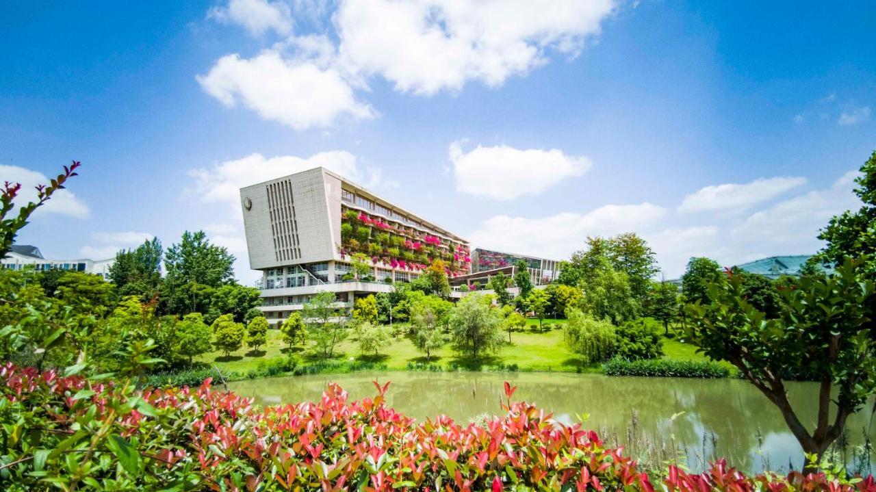 Meishan  Intercontinental Heilong Lake, An Ihg Hotel מראה חיצוני תמונה
